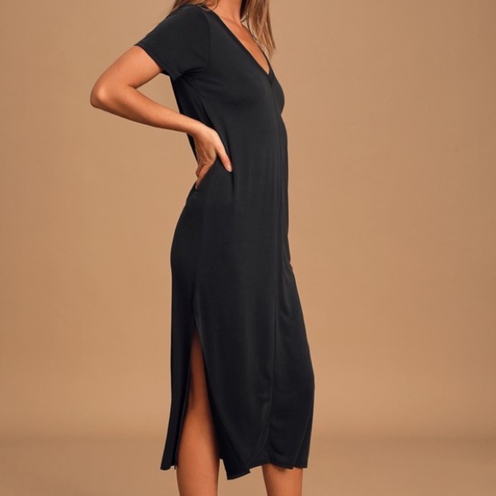 Scoop neck midi t-shirt dress